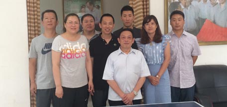 成都彩虹集團(tuán)董事長劉榮富視察沈陽分公司