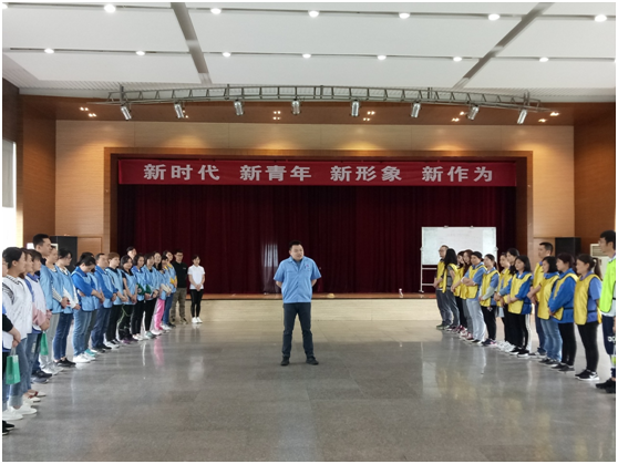 成都彩虹集團(tuán)新青年拓展活動(dòng)